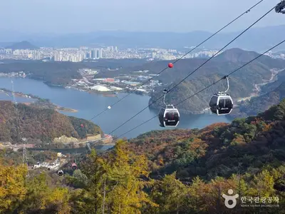 춘천 삼악산 호수케이블카 전경